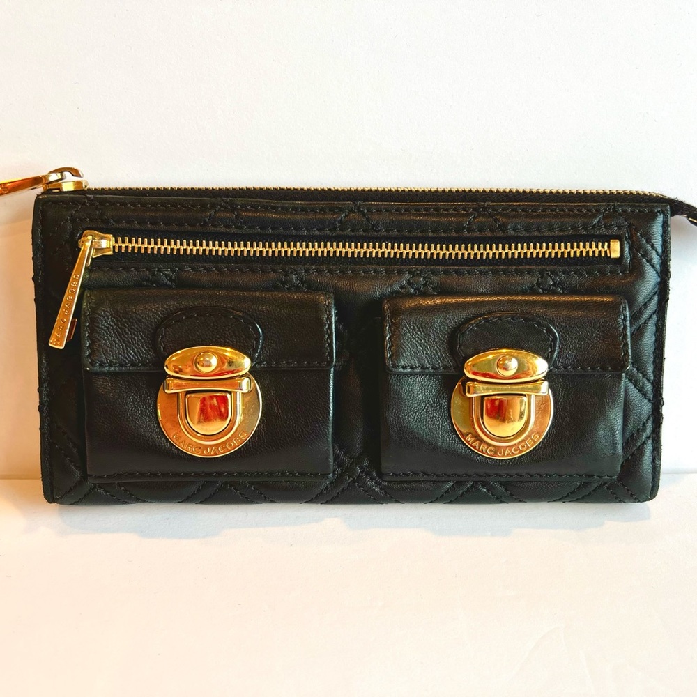 Marc Jacobs black quilted wallet